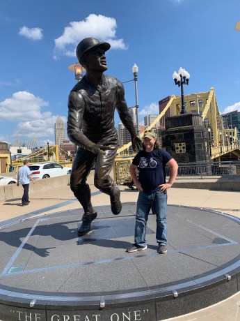 RaYhqmGRQ1iiMIR%JEJqPg